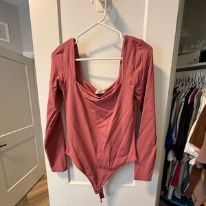 Babaton Contour Squareneck Longsleeve Bodysuit - Dusty Rose